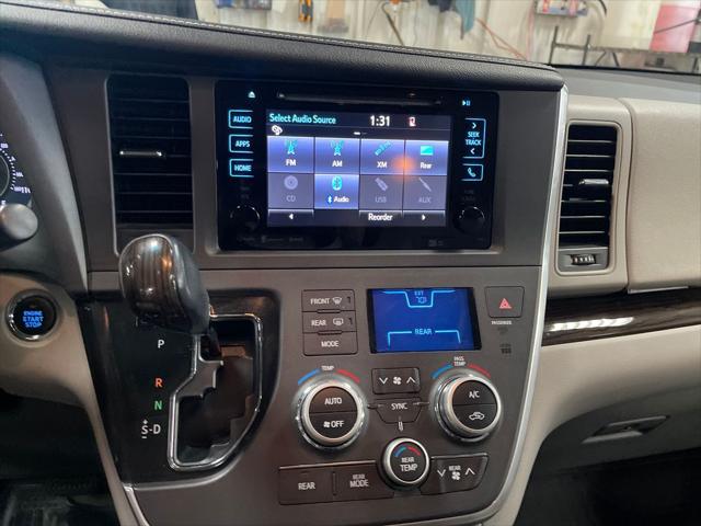 2017 Toyota Sienna XLE Premium 7 Passenger