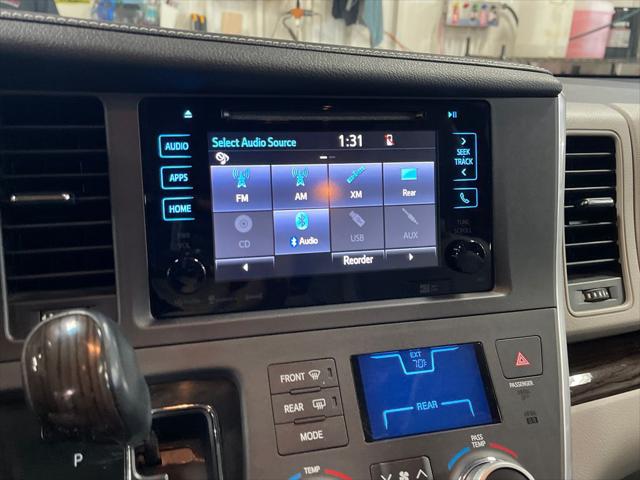2017 Toyota Sienna XLE Premium 7 Passenger
