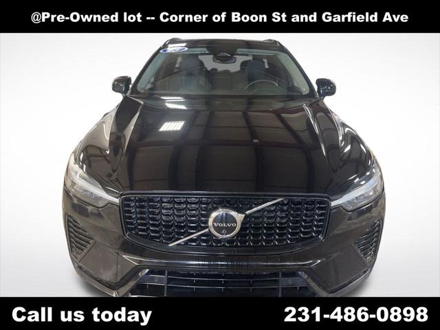 2023 Volvo XC60 B5 Plus Dark Theme