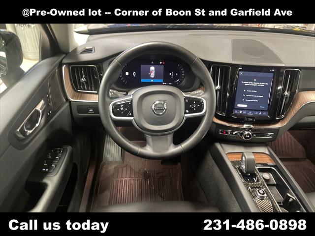 2023 Volvo XC60 B5 Plus Dark Theme