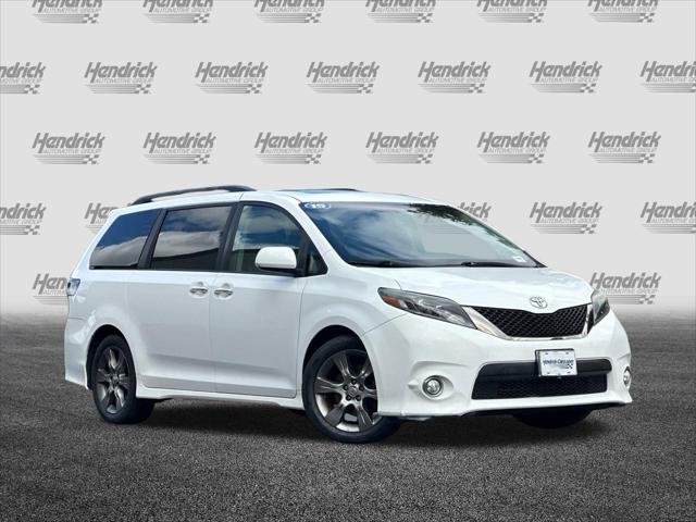 2015 Toyota Sienna SE Premium 8 Passenger