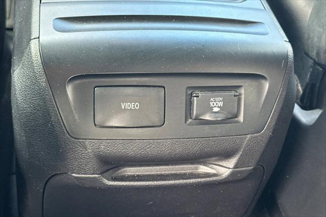 2015 Toyota Sienna SE Premium 8 Passenger