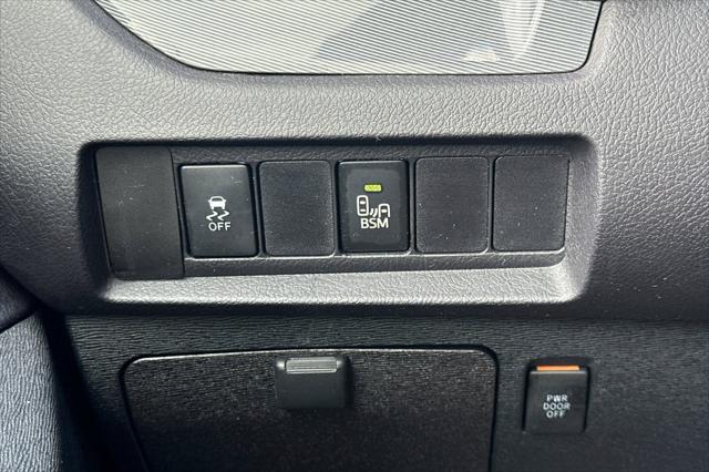 2015 Toyota Sienna SE Premium 8 Passenger