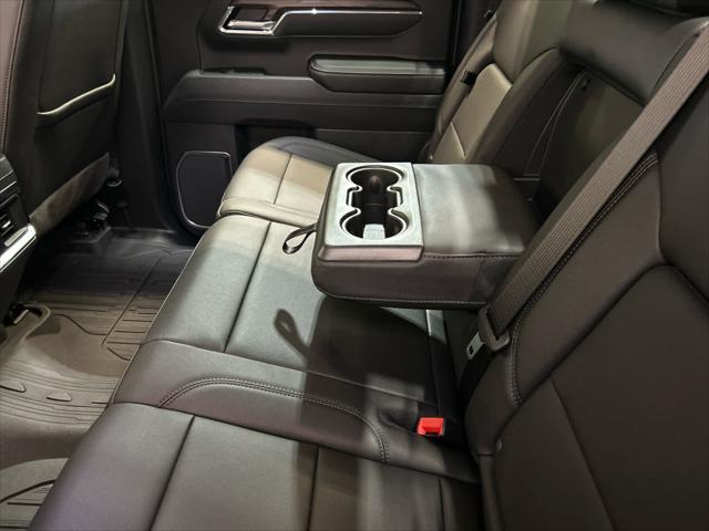 2024 GMC Sierra 1500 4WD Crew Cab Standard Box SLT