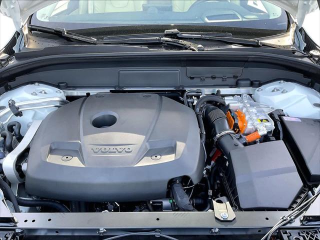 2026 Volvo XC60 Plug-In Hybrid Ultra, T8 AWD Electric/Gasoline, Dark