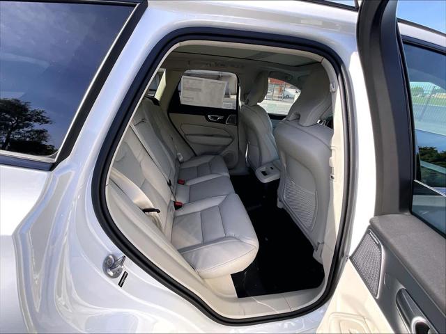 2026 Volvo XC60 Plug-In Hybrid Ultra, T8 AWD Electric/Gasoline, Dark
