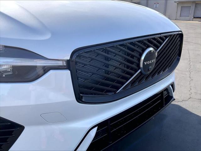 2026 Volvo XC60 Plug-In Hybrid Ultra, T8 AWD Electric/Gasoline, Dark