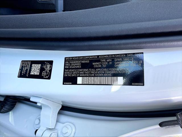 2026 Volvo XC60 Plug-In Hybrid Black Edition Ultra, T8 AWD Electric/Gasoline, Dark