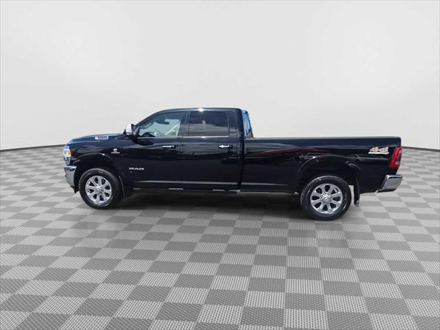 2020 Ram 3500 Laramie Crew Cab 4x4 8' Box