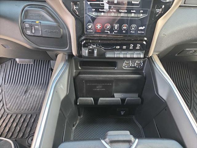 2020 Ram 3500 Laramie Crew Cab 4x4 8' Box