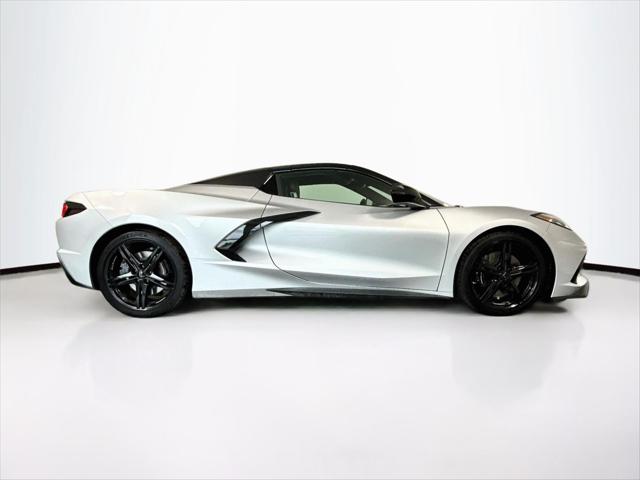 2026 Chevrolet Corvette Stingray Convertible, 2LT, RWD