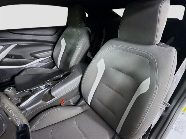 2021 Chevrolet Camaro RWD Coupe 1LT
