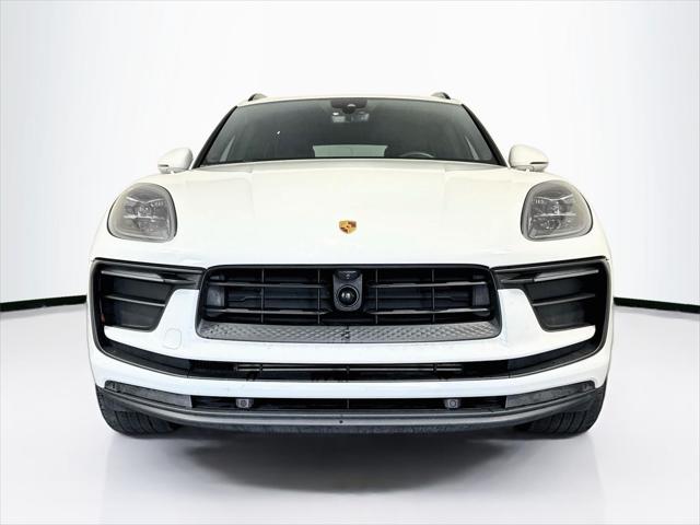 2023 Porsche Macan T