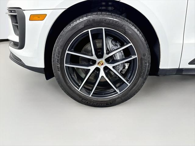 2023 Porsche Macan T