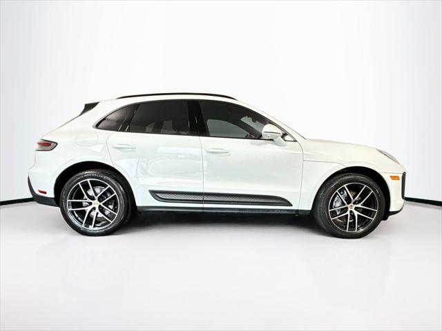 2023 Porsche Macan T