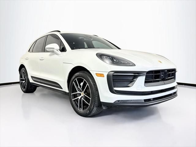 2023 Porsche Macan T