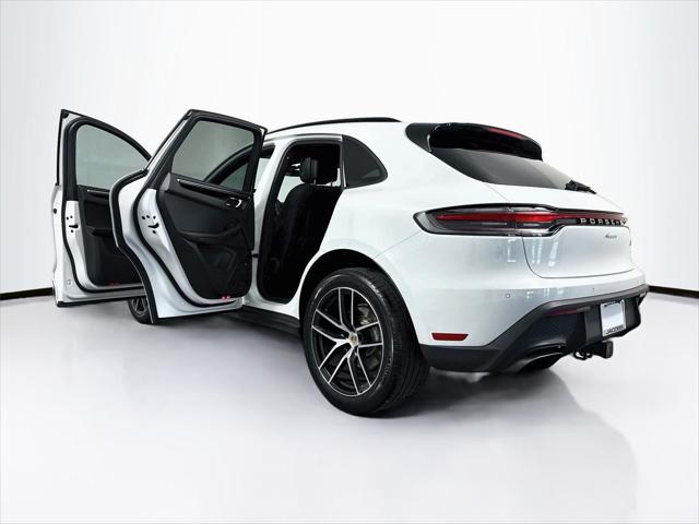 2023 Porsche Macan T