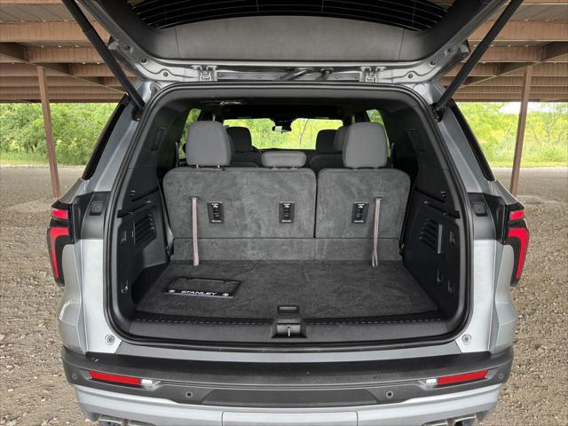 2025 Chevrolet Traverse FWD LT