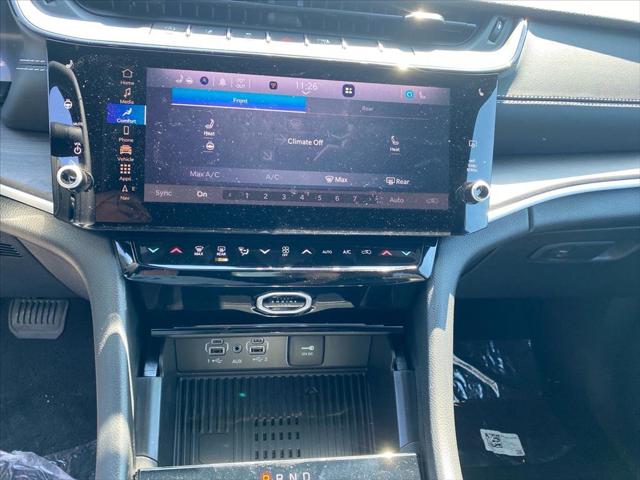 2026 Jeep Grand Cherokee L Altitude 4x4