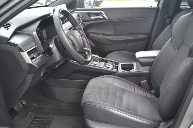 2023 Mitsubishi Outlander SE Black Edition S-AWC