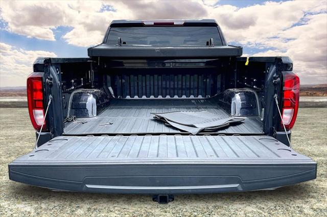 2024 GMC Sierra 1500 4WD Crew Cab Short Box Elevation with 3VL