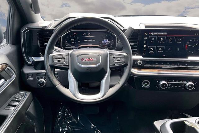 2024 GMC Sierra 1500 4WD Crew Cab Short Box Elevation with 3VL