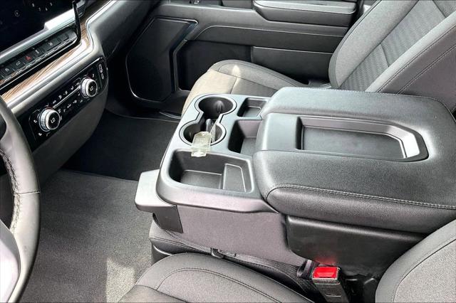 2024 GMC Sierra 1500 4WD Crew Cab Short Box Elevation with 3VL