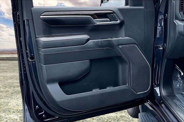 2024 GMC Sierra 1500 4WD Crew Cab Short Box Elevation with 3VL
