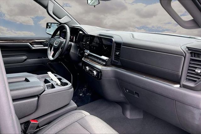 2024 GMC Sierra 1500 4WD Crew Cab Short Box Elevation with 3VL