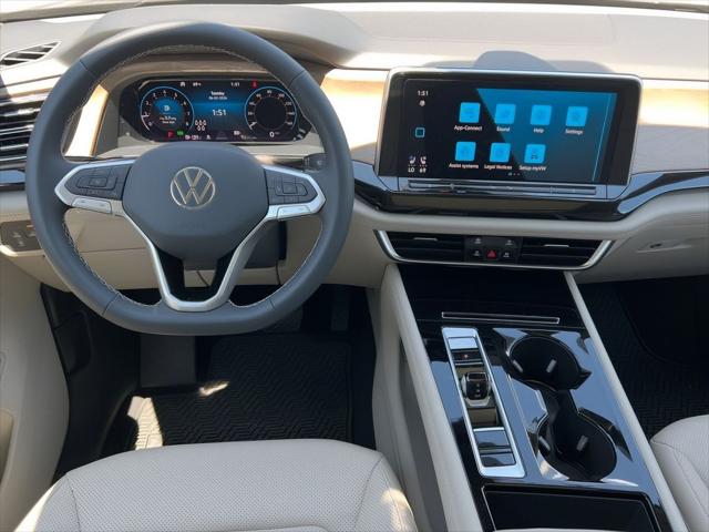 2026 Volkswagen Atlas SE with Technology