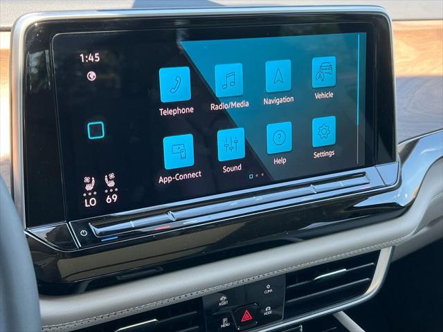 2026 Volkswagen Atlas SE with Technology