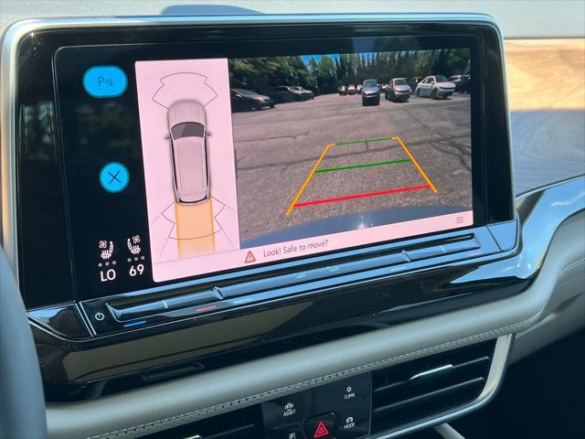 2026 Volkswagen Atlas SE with Technology