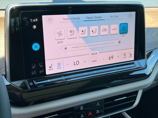 2026 Volkswagen Atlas SE with Technology