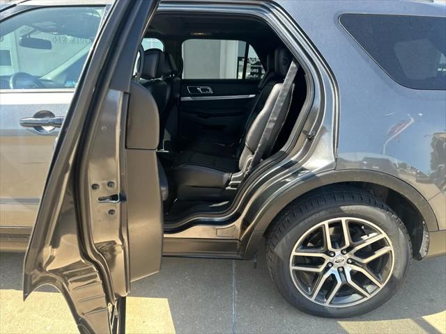 2017 Ford Explorer Sport