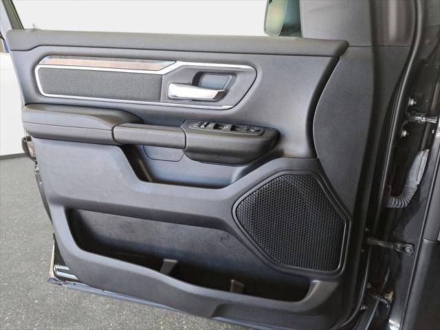 2022 Ram 1500 Big Horn Crew Cab 4x4 5'7" Box