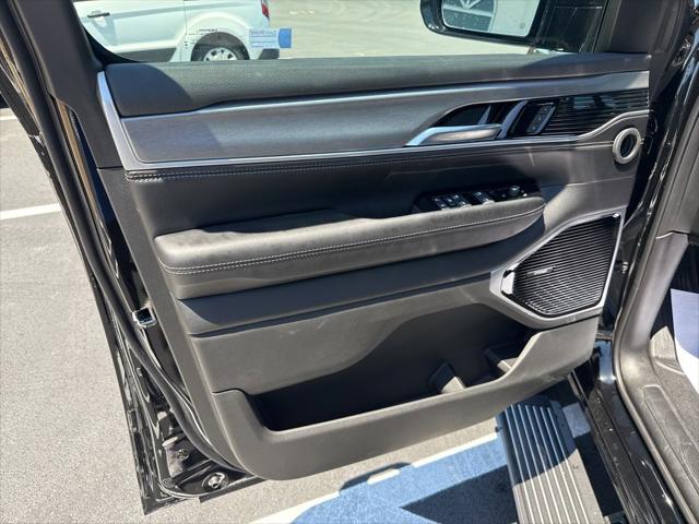 2026 Jeep Grand Wagoneer L Limited Reserve 4x4