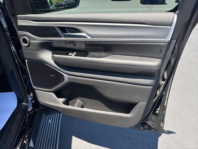 2026 Jeep Grand Wagoneer L Limited Reserve 4x4