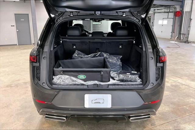 2026 Land Rover Range Rover Sport P360 SE