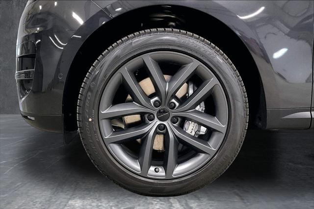 2026 Land Rover Range Rover Sport P360 SE