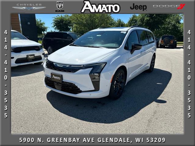 2027 Chrysler Pacifica Limited for sale in Glendale, WI