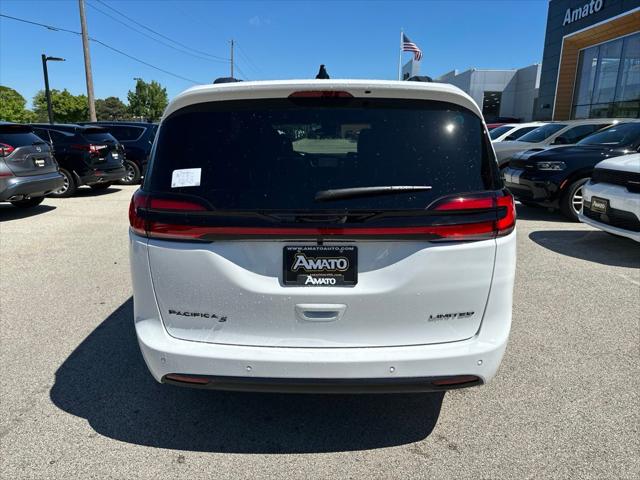 2027 Chrysler Pacifica Limited