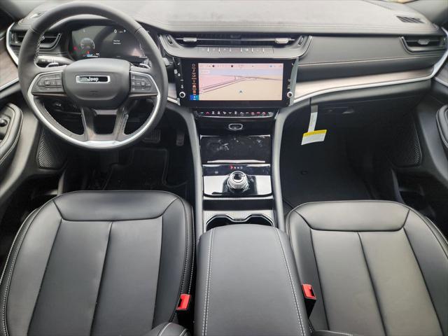 2026 Jeep Grand Cherokee Limited 4x2
