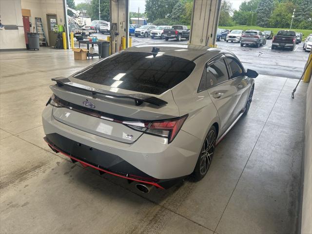 2022 Hyundai Elantra Base
