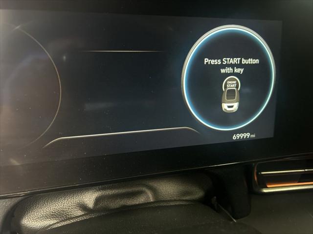 2022 Hyundai Elantra Base