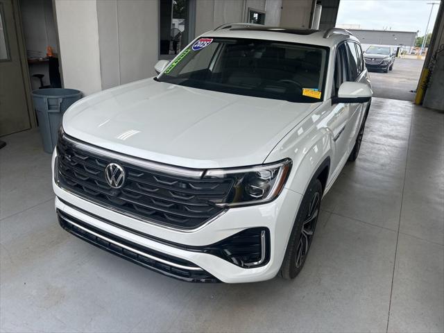 2025 Volkswagen Atlas 2.0T SEL Premium R-Line