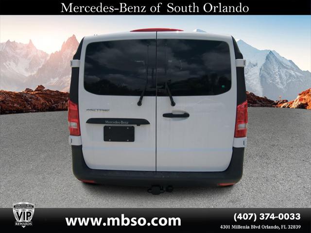 2023 Mercedes-Benz Metris Passenger