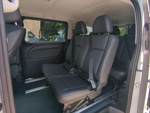 2023 Mercedes-Benz Metris Passenger