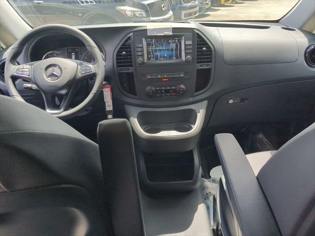 2023 Mercedes-Benz Metris Passenger