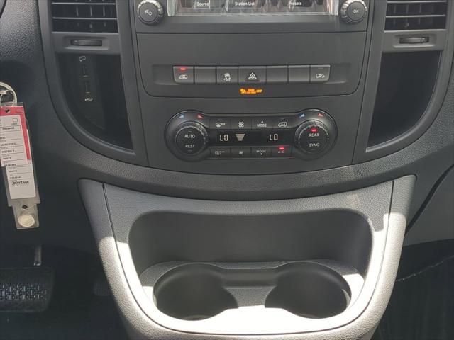 2023 Mercedes-Benz Metris Passenger