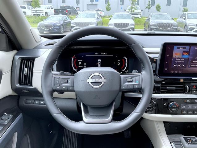 2026 Nissan Pathfinder SL